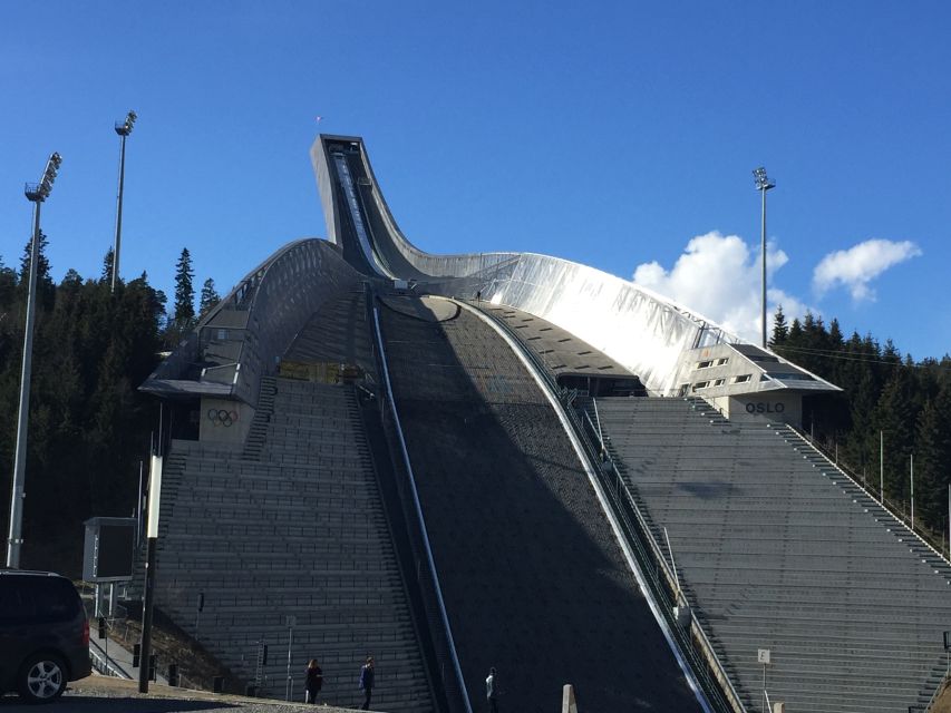 Oslo: Panoramic View and Sculpture Park Walk - Oslos Architectural Insights