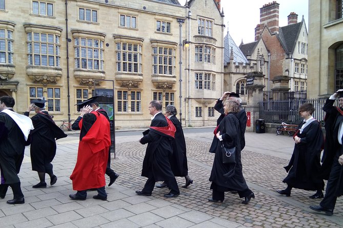 Oxford City and University Walking Small Group PUBLIC Tour - Tour Guides and Highlights