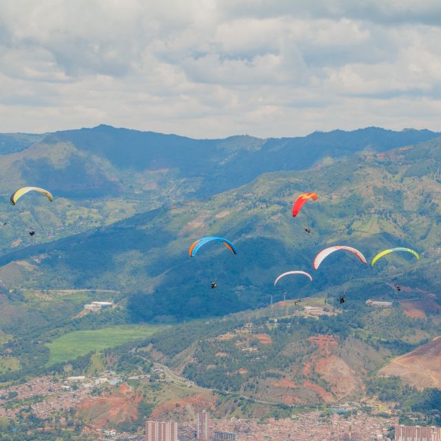 Paraglide Over Beautiful Medellin - Location and Meeting Point