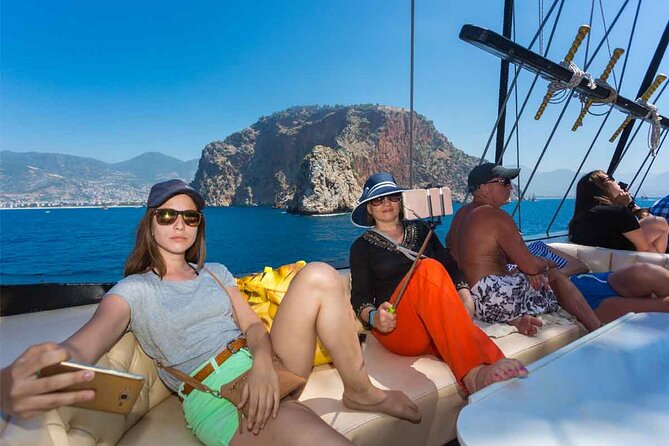 Pirate Yacht Tour Around Alanya With Entertainment  - Side - Onboard Entertainment and Activities