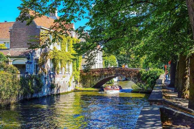 Private Bruges City Tour With Chocolate Tasting and Zeebrugge - Exploring Zeebrugge on the Tour