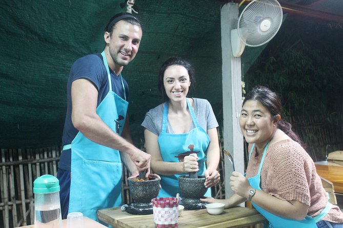 Private Dinner Cooking Class With Benny in Chiang Mai - Common questions
