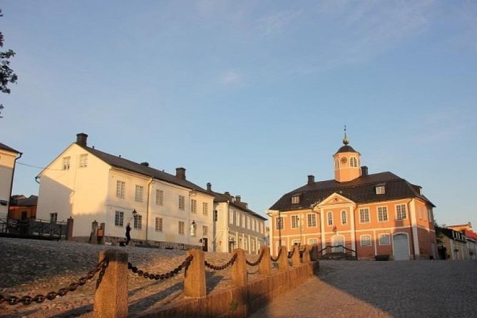 PRIVATE Helsinki and Medieval Porvoo VIP Tour - Common questions