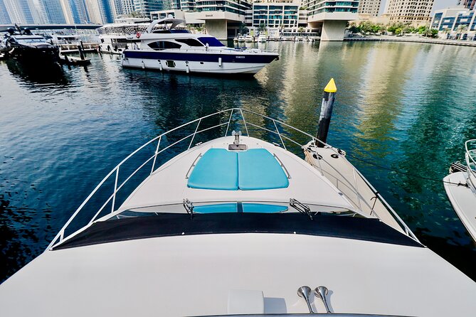 Private Luxury Yacht Cruise Around Atlantis and Dubai Marina - Booking Information