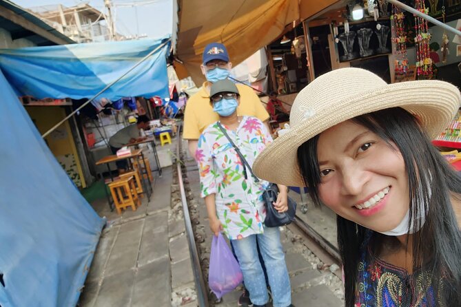 Private Maeklong Railway Market and Amphawa Day Tour From Bangkok - Common questions