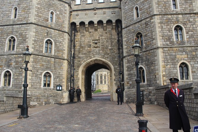 Private One Way or Round Trip Transfer : London to Windsor Castle or LEGOLAND - Last Words