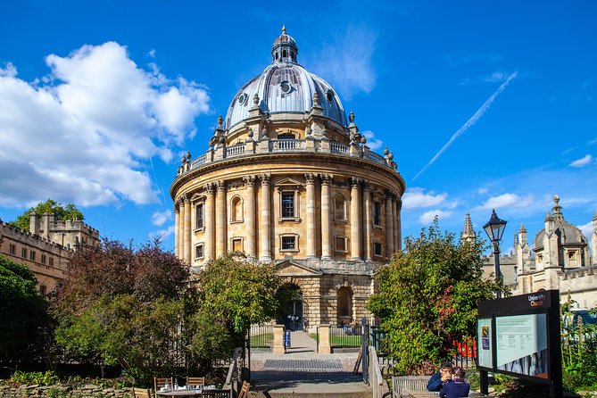 Private Oxford Walking Tour With University Alumni Guide - Common questions