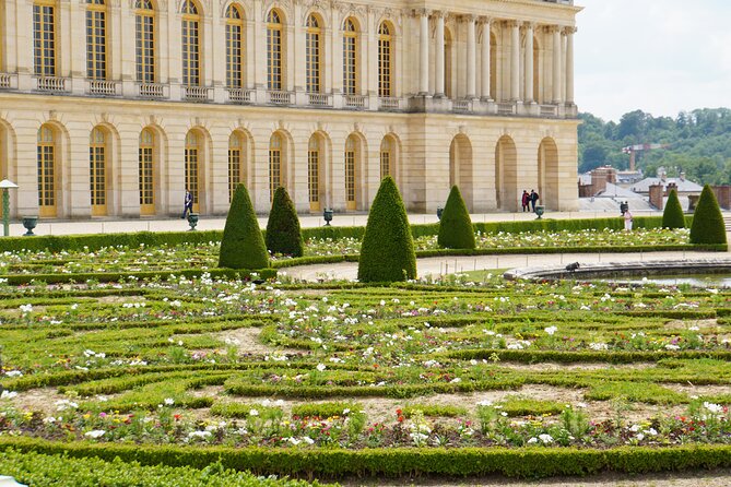 Private Tour to Versailles by Train From Paris - Common questions