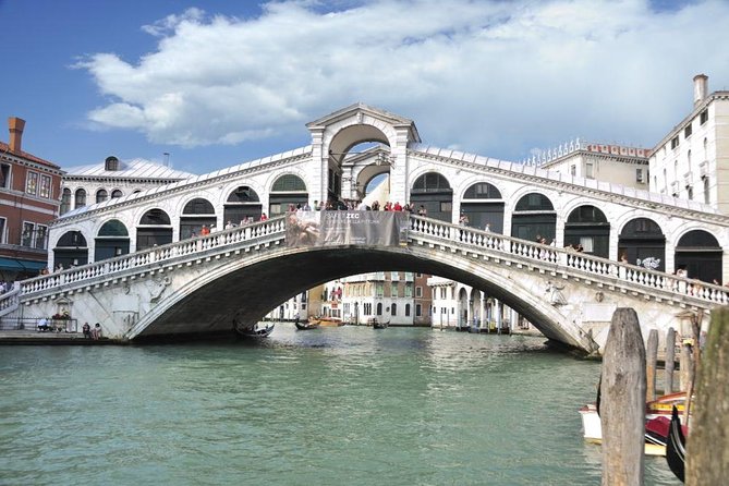 Private Tour: Venice Rialto Market, San Polo and Frari Church Walking Tour - Local Market Insights