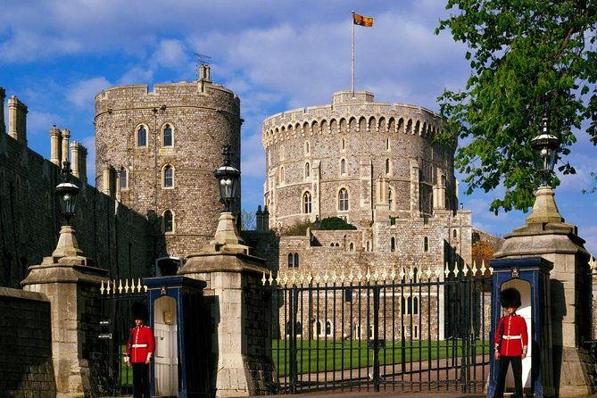 Private Transfer: Central London to Southampton Cruise Port Via Windsor Castle - Common questions