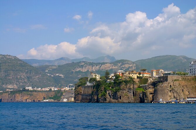 Private Transfer Naples - Sorrento or Vice Versa - Additional Assistance Available