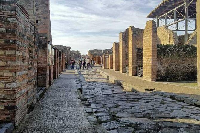 Private Transfer to Positano via Pompeii - Common questions
