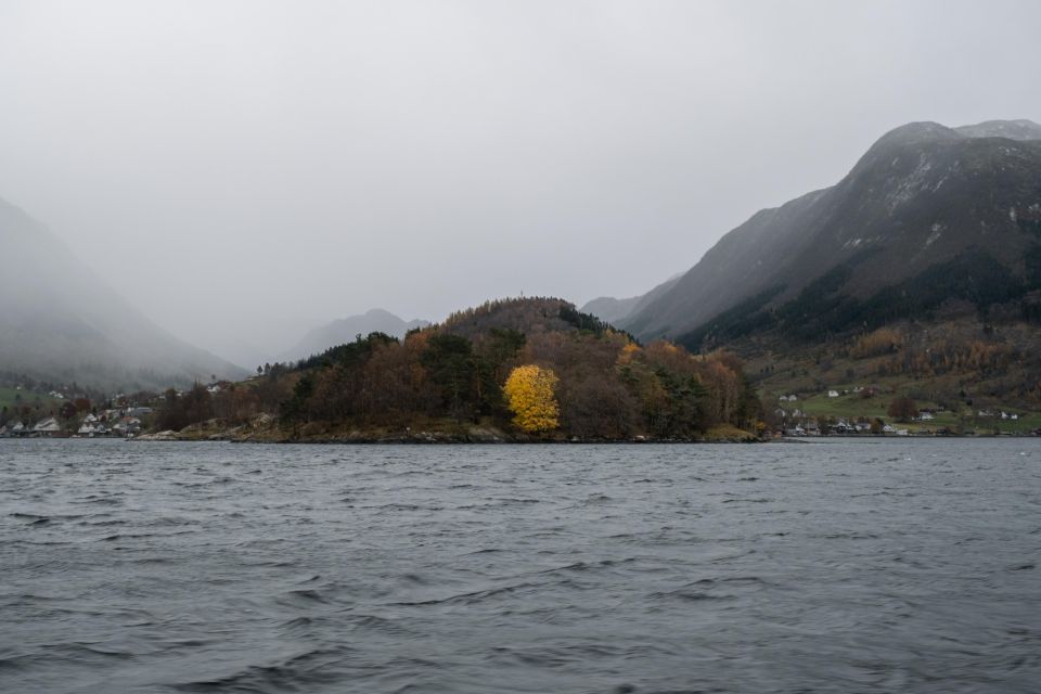 Rosendal Majesty: Exclusive RIB Adventure in Hardangerfjord - Recommended Attire