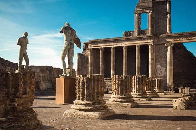 Round-Trip Shuttle Transfer From Naples to Pompeii - Common questions