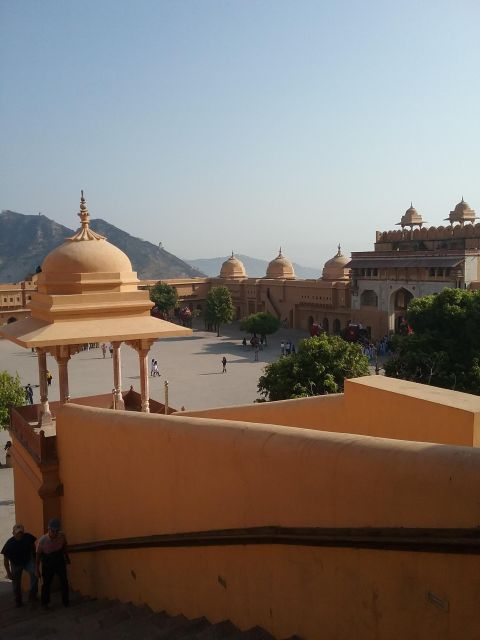 Royal Escape: Exclusive Delhi to Jaipur Private Day Tour - Common questions