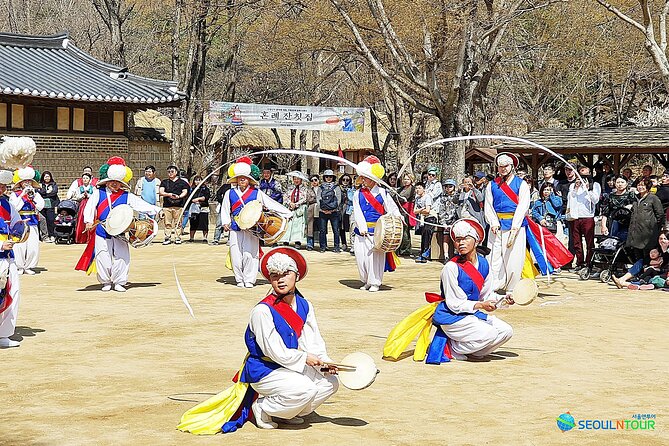 Royal Palace and Traditional Villages Wearing Hanbok Tour - Common questions