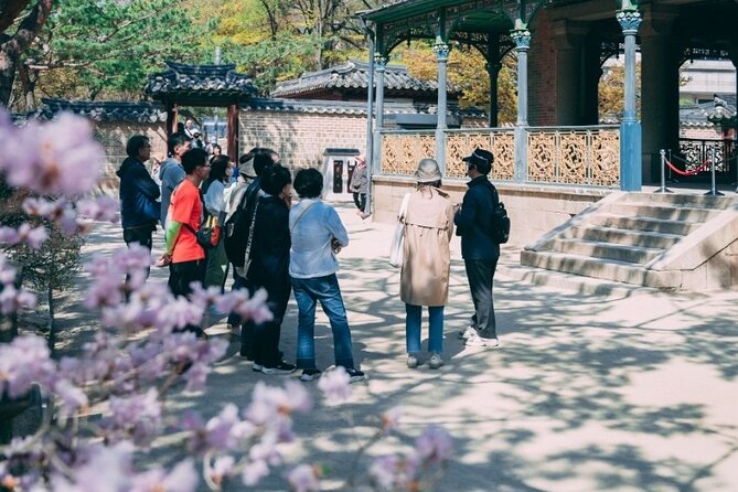 Seoul Spectrum: Walking Through Koreas Rich Heritage - Seoul Spectrum Experience Highlights