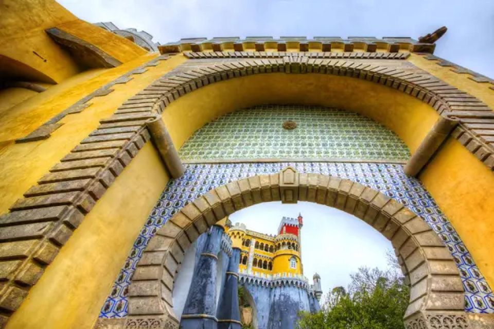 Sintra: Pena Palace. Moorish Castle. Cabo Da Roca. & Cascais - Last Words