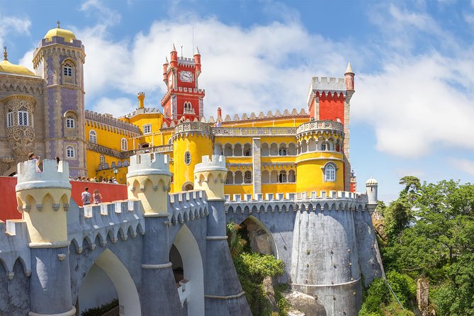 Sintra Small Group Tour From Lisbon: Pena Palace Ticket Included - Memorable Experiences