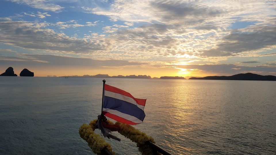 Small Group Phang Nga Bay Relaxing Sunset Tour With Lunch - Small Group Sizes