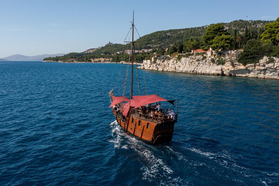 Split: Cruise on Columbo's Pirate Ship "Santa Maria" - Common questions