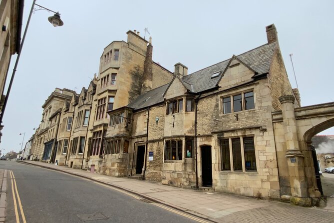 Stamford Highlights Guided Tour  - East Midlands - Town Hall Tour Option