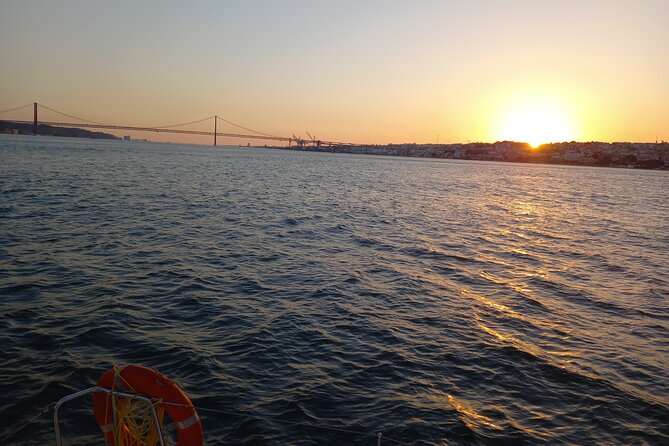 Sunset Group Tour in Lisbon With Welcome Drink - Additional Information