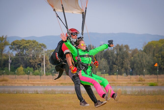 Tandem Skydiving Algarve From 15.000ft — 5000m - Common questions