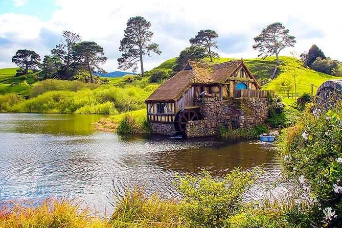 Tauranga - Magical Hobbiton Movie Set - Private Shore Excursion. - Common questions