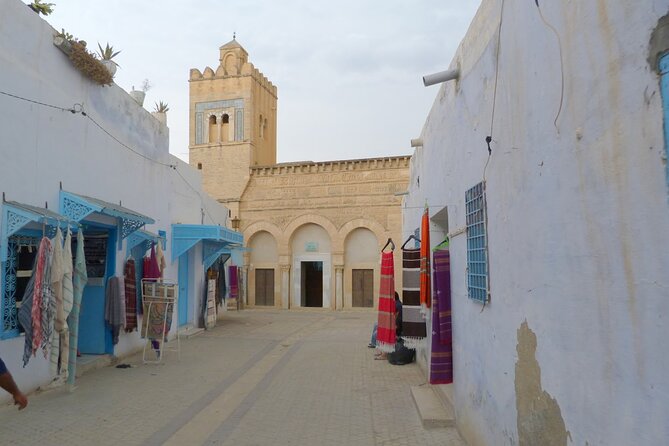 The Authenticity of the Story: Kairouan and El Djem for a Day - Common questions