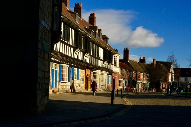 The Best of York on Foot in a Small Group - Unique Features and Tour Experience