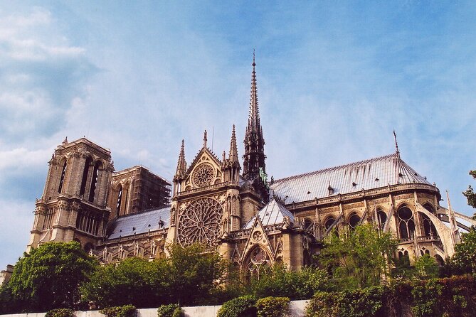 Tour of Notre Dame Area With Entry Ticket to Archeological Cryte - Last Words