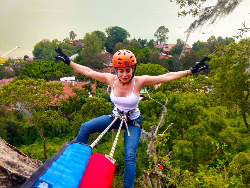 Valle De Bravo: Rappel Over a Viewpoint - What to Bring