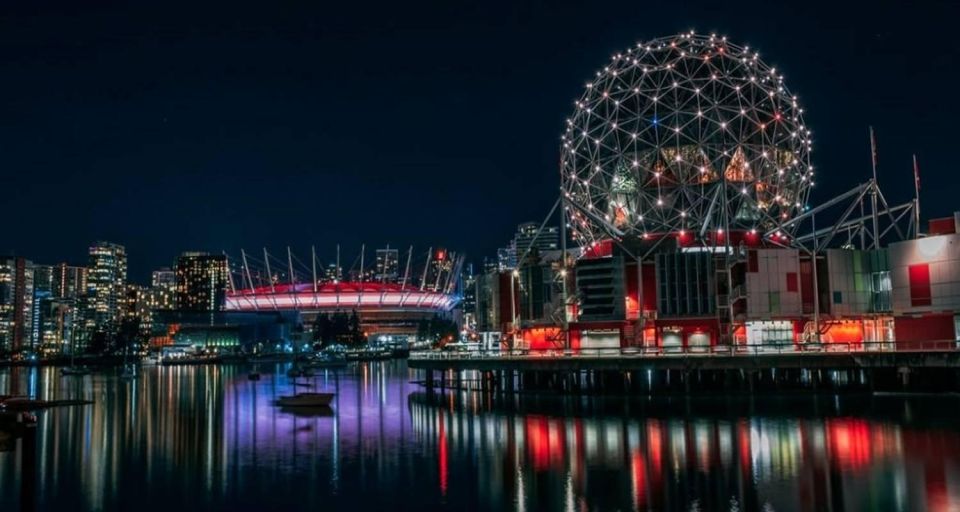 Vancouver Night Life and Casino Private Tour - Dining and Entertainment Options