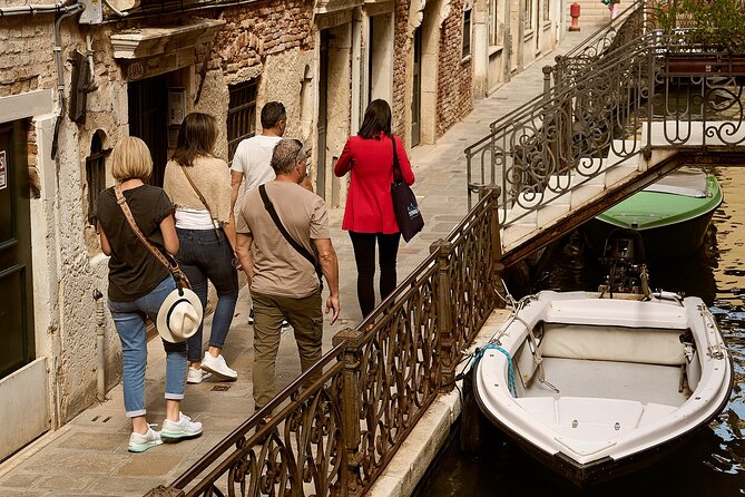 Venice Art Walking Tour With Traditional Spritz and Gondola Ride - Last Words