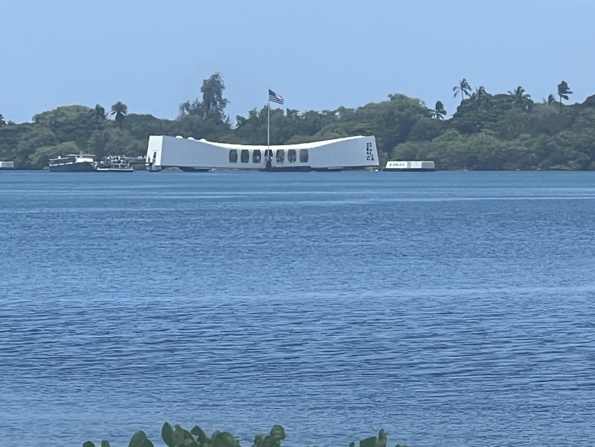 Waikiki: Pearl Harbor, USS Arizona Memorial, & Honolulu Tour - Briefing and Facilities