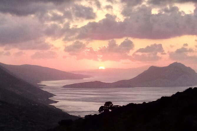 Walk and Private Show: in the Footsteps of Zorba, in Amorgos - Common questions