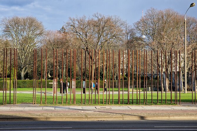 Walking on the Wall: 3-Hour Tour in Berlin - Booking Information