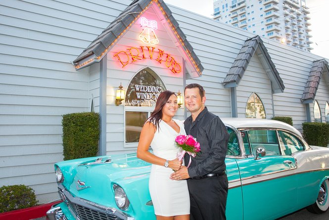 World-Famous Drive-Up Wedding in Las Vegas - Limousine Transportation Options