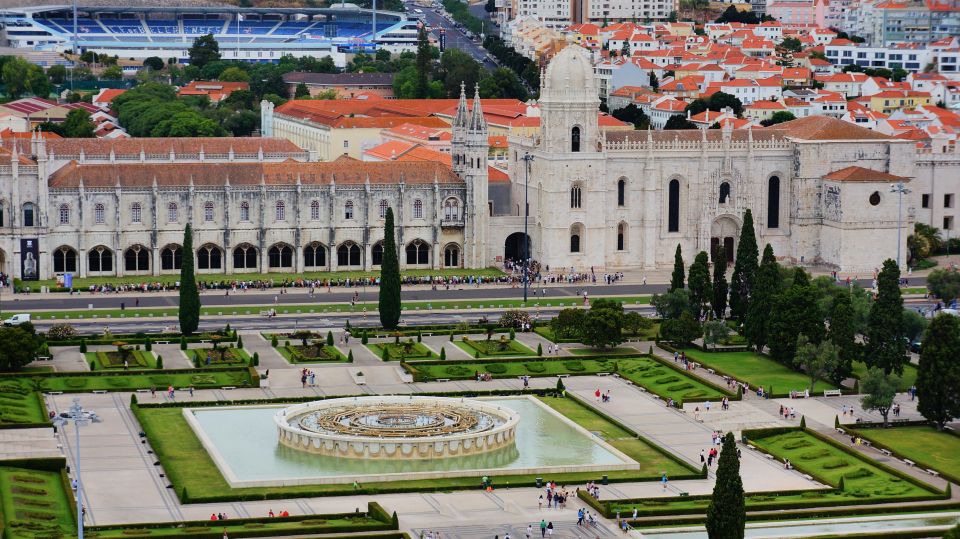 4-Hour Sightseeing Tour by Tuk-Tuk Lisbon Old Town and Belém - Inclusions and Logistics
