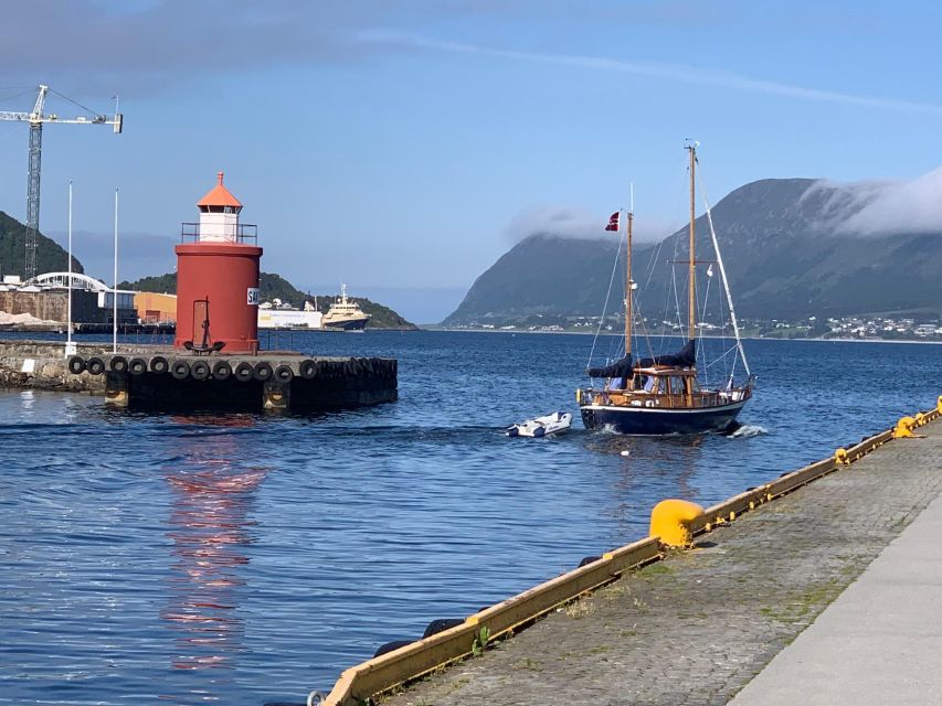 Alesund Private Sightseeing Tour on Foot and by Car - Common questions