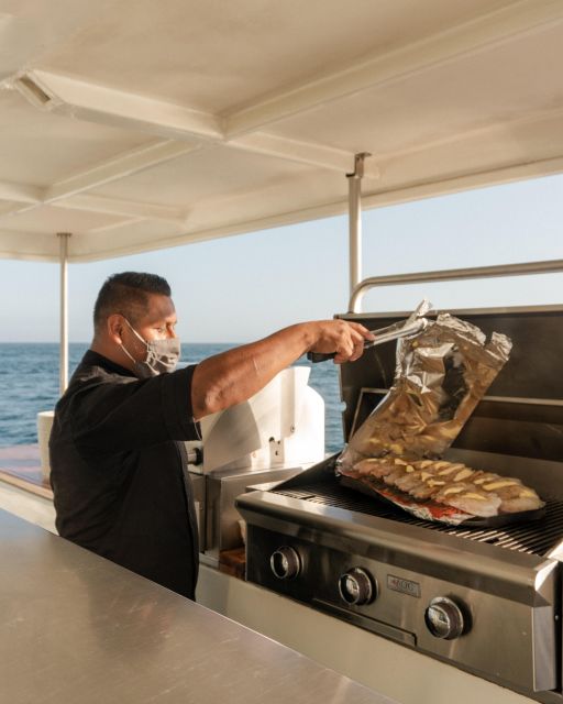 Cabo San Lucas: Whale Watching Tour With Buffet & Open Bar - Customer Reviews and Recommendations