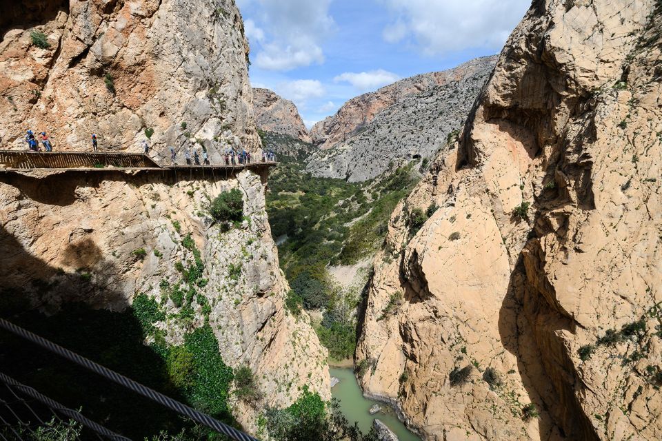 Caminito Del Rey: Guided Tour With 1 Drink and Shuttle Bus - Common questions