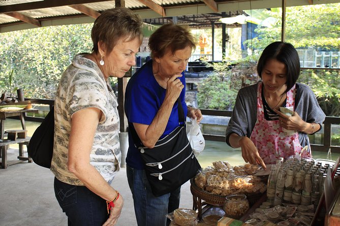 Damnoen Saduak Floating Market Small Group Tour - Directions