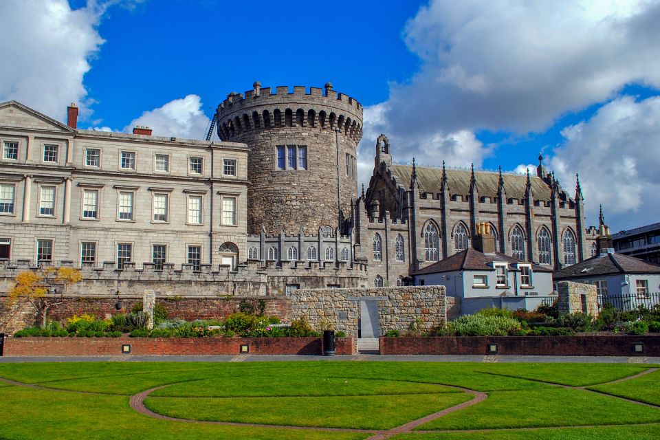 Dublin: Fast-Track Book of Kells Ticket & Dublin Castle Tour - Common questions