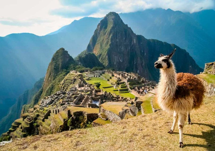 Fantastic Peru Lima-Ica-Cusco, Machupicchu, Humantay Lake 8D - Pickup and Drop-off