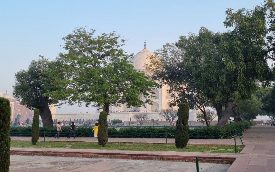 From Delhi : Taj Mahal Sunrise & Agra Fort Guided Day Trip - Tips for the Trip