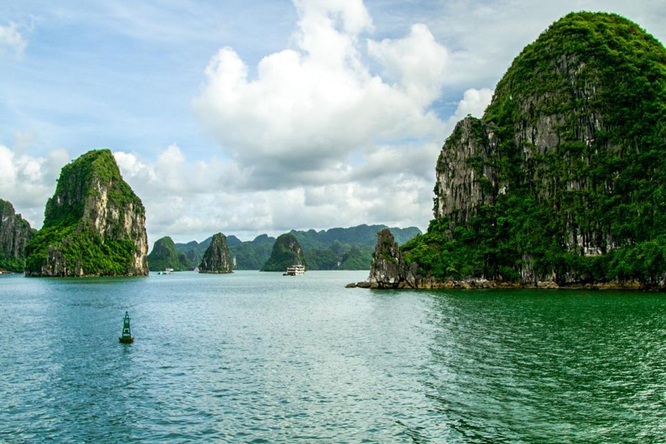 From Hanoi: Full-Day Visit to Halong Bay - General Logistics