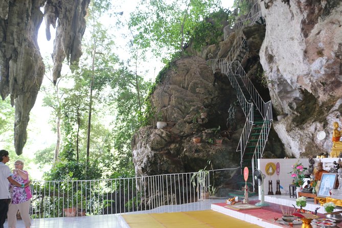 Full-Day Temple Tour Including Dragon Cave From Khao Lak - Booking Benefits