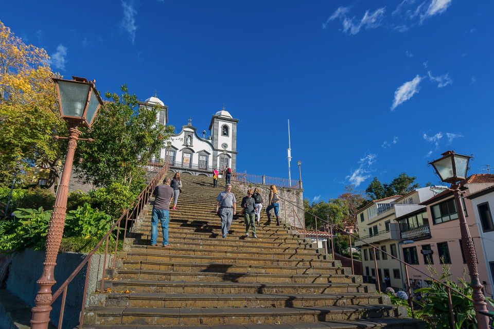 Funchal: Monte Tropical Garden & Toboggan Ride by Tuk Tuk - Common questions